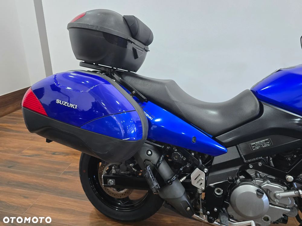 Suzuki DL - 25