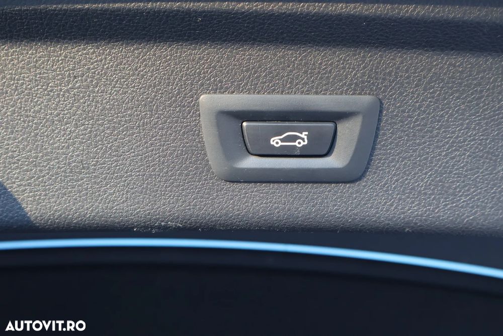 BMW Seria 3 325d Aut. Luxury Line - 15