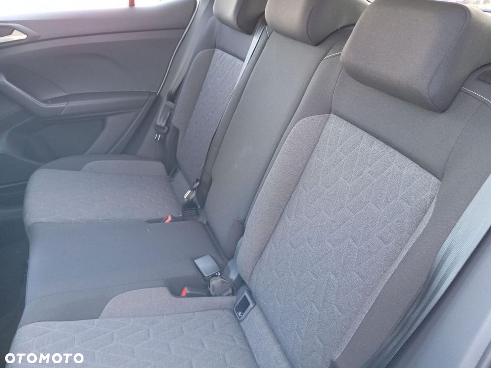 Volkswagen T-Cross - 12