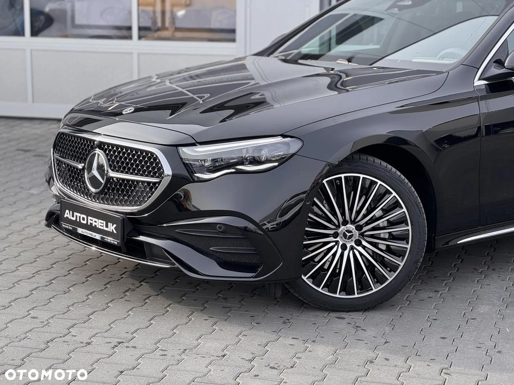Mercedes-Benz Klasa E 220 d 4Matic 9G-TRONIC Edition AMG Line - 3