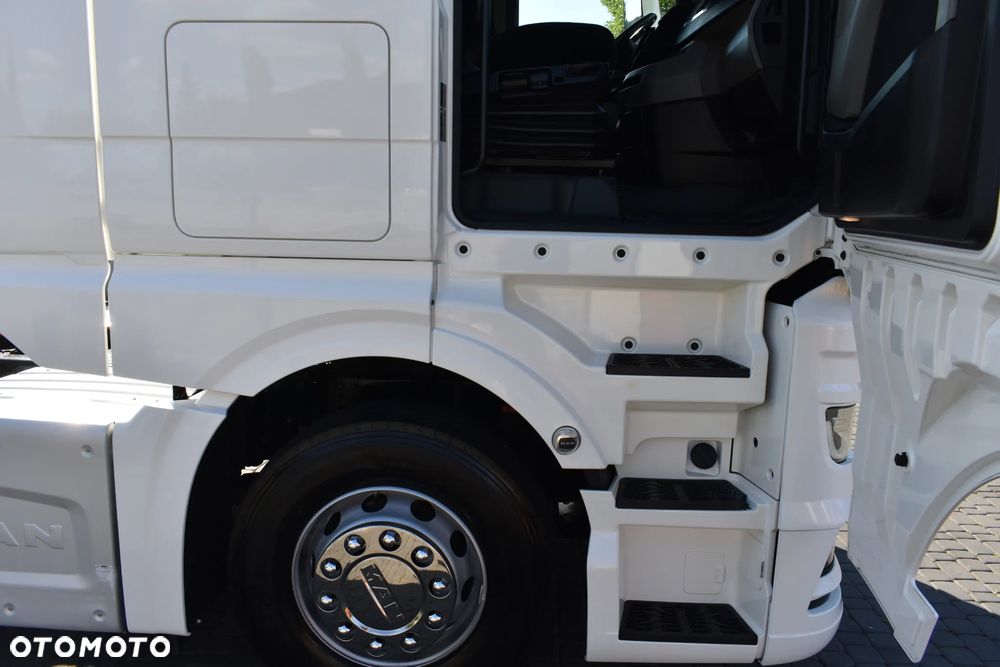 MAN TGX 18.470 // FULL LED  // 90% OPONY // NAVI // VIRTAUL COCKPIT // - 37