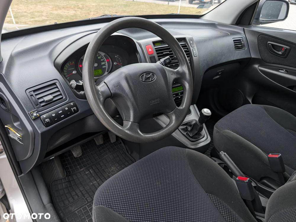 Hyundai Tucson 2.0 4WD GLS - 22