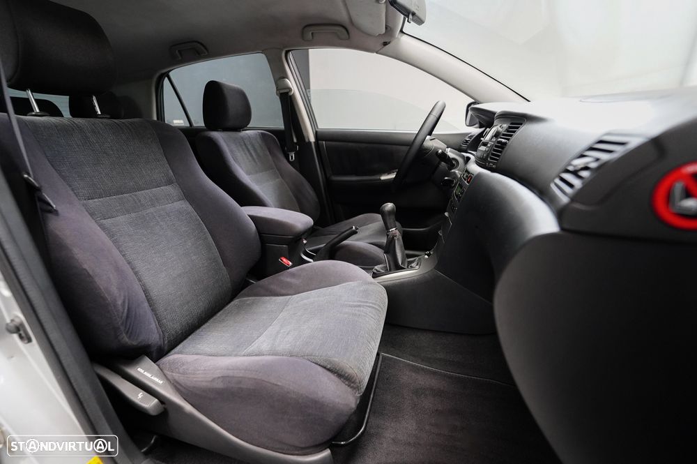 Toyota Corolla 1.4 Sol - 4