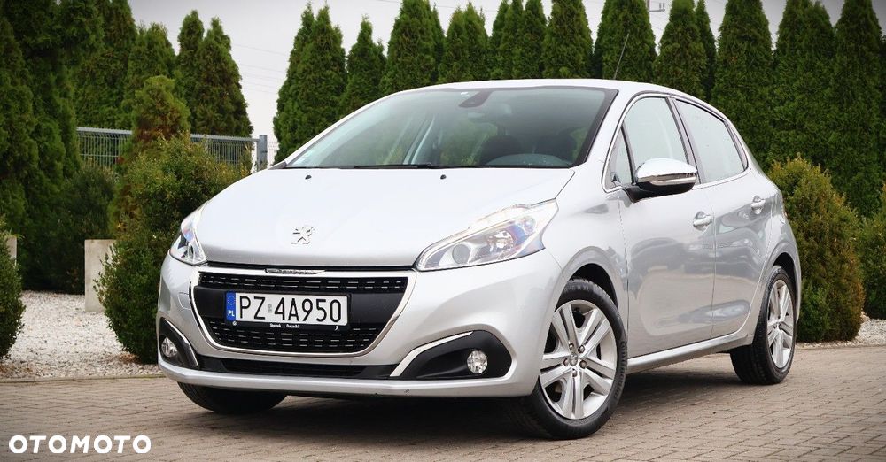 Peugeot 208 - 1