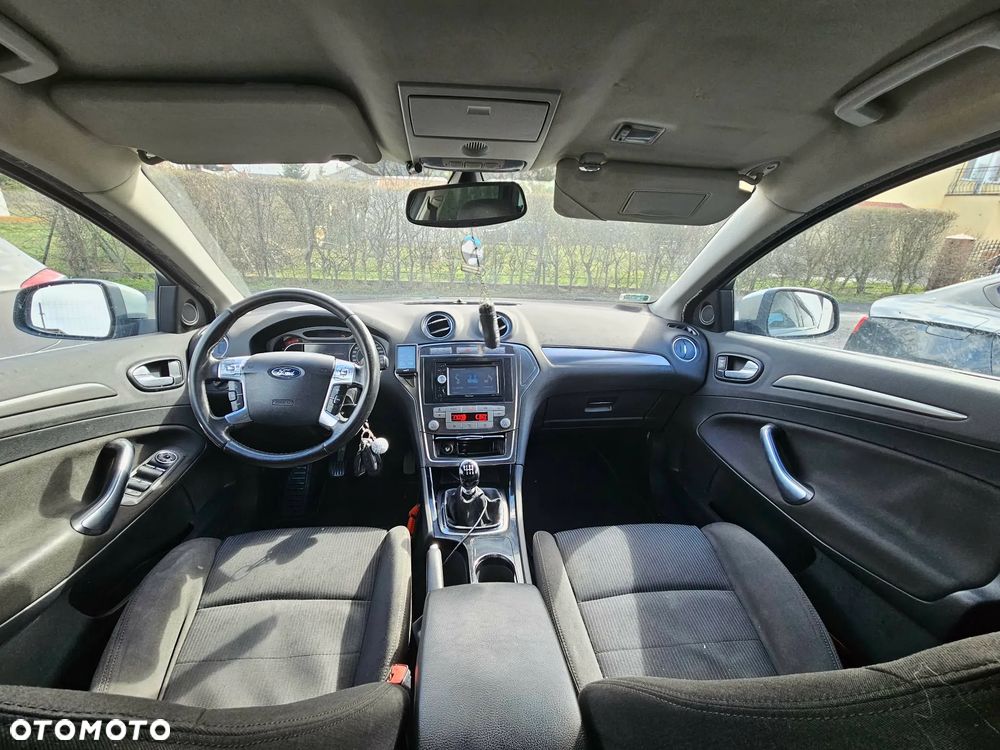 Ford Mondeo - 1