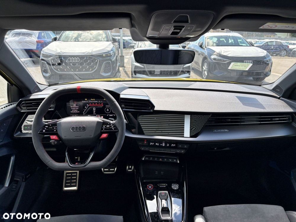 Audi RS3 Limousine - 25