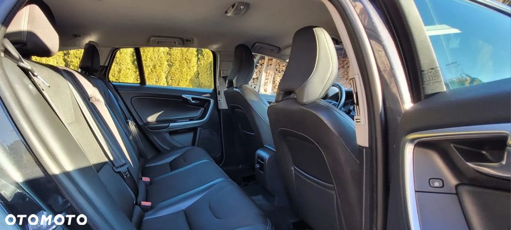 Volvo V60 - 16