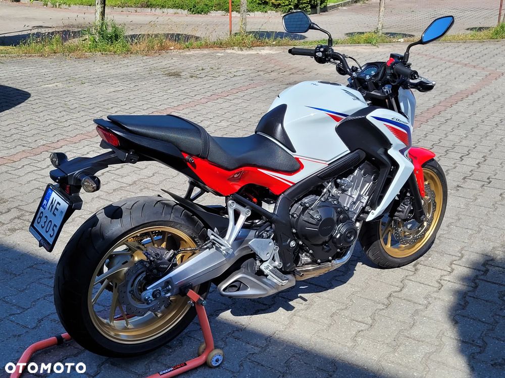 Honda CB - 11