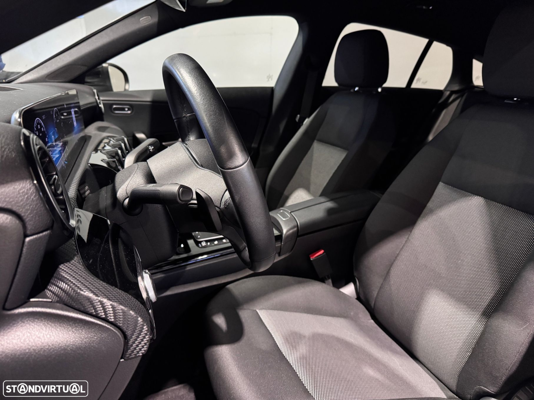 Mercedes-Benz CLA 180 - 17