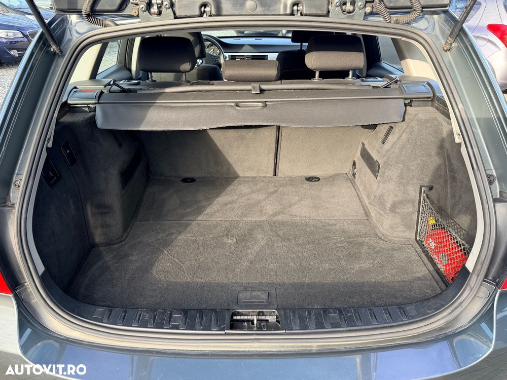 BMW Seria 3 318d DPF - 15