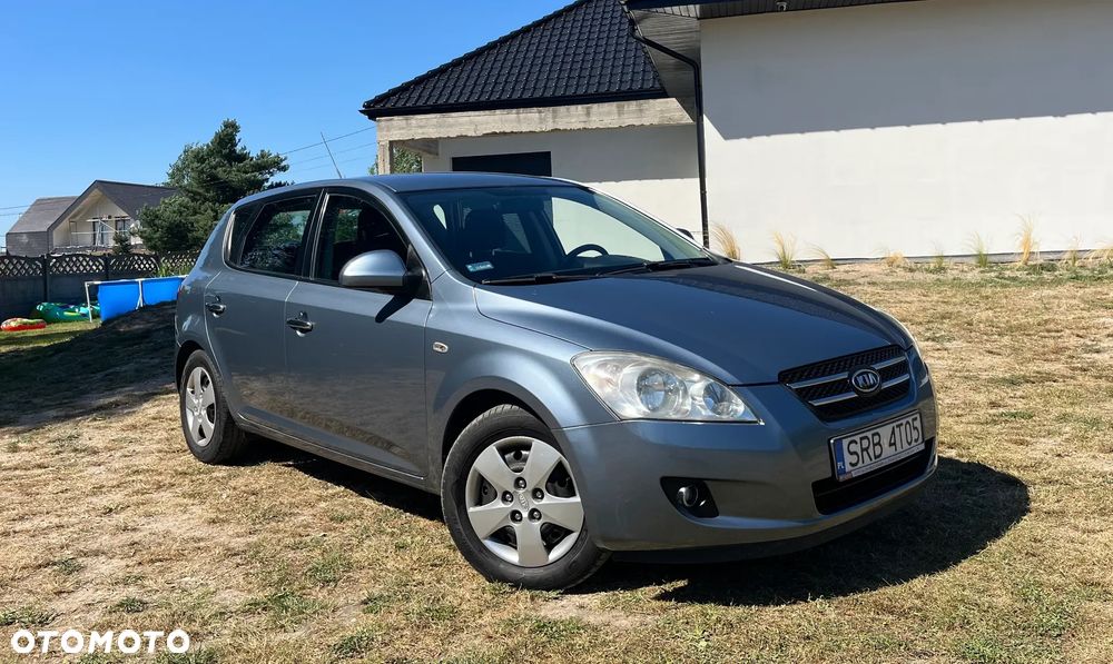 Kia Ceed 1.4 CVVT Attract - 12