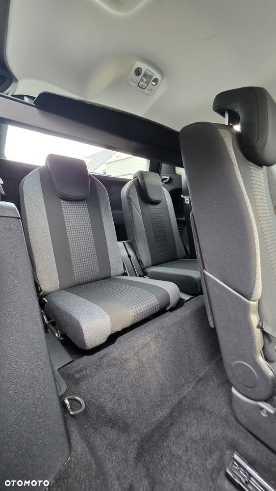 Peugeot 5008 BlueHDI 130 EAT8 Active Pack - 35
