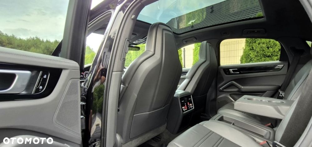 Porsche Cayenne E-Hybrid - 28