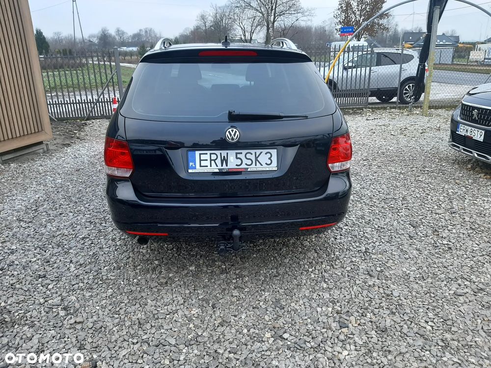 Volkswagen Golf 1.6 TDI DPF Highline - 4