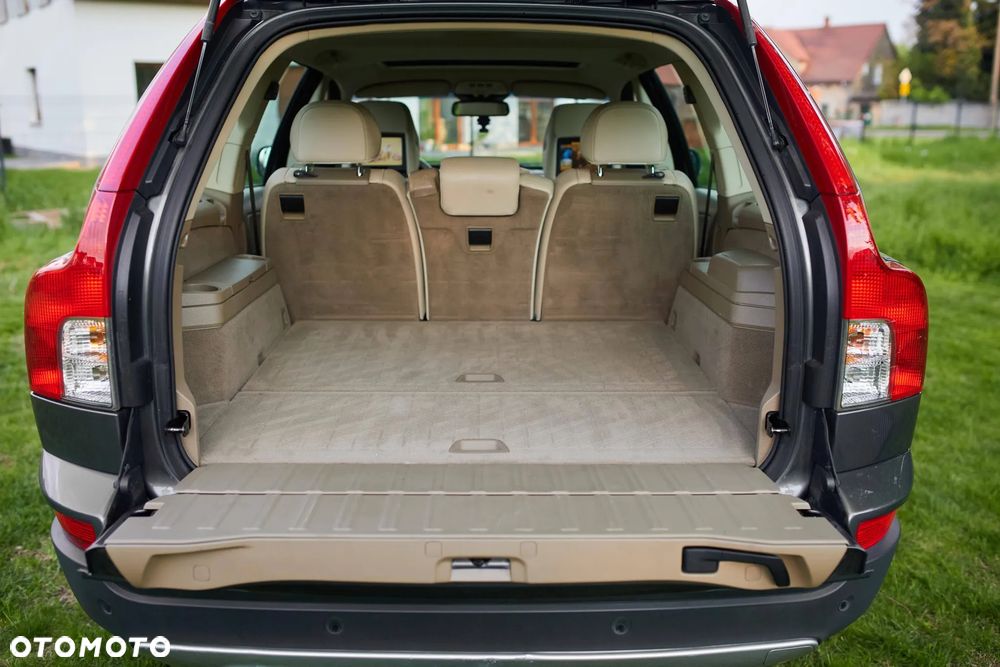 Volvo XC 90 - 25