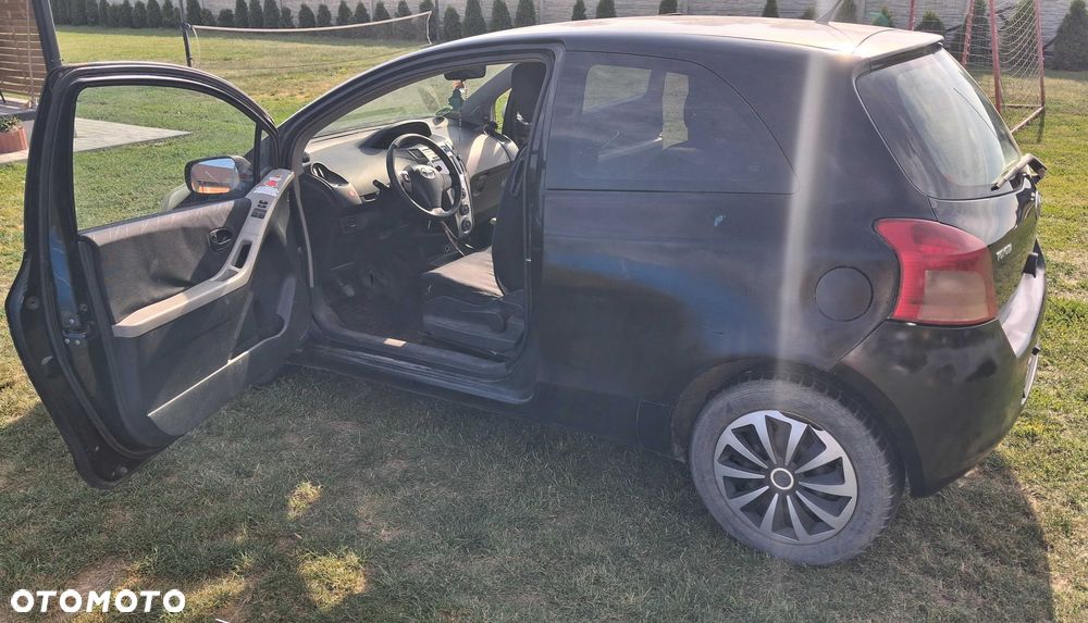 Toyota Yaris - 6
