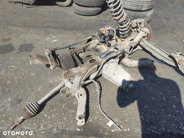 Wózek Belka Tylna Tył Piasta Zwrotnica Wahacz Części Chevrolet Captiva C100 Opel Antara 2.0 D 4WD