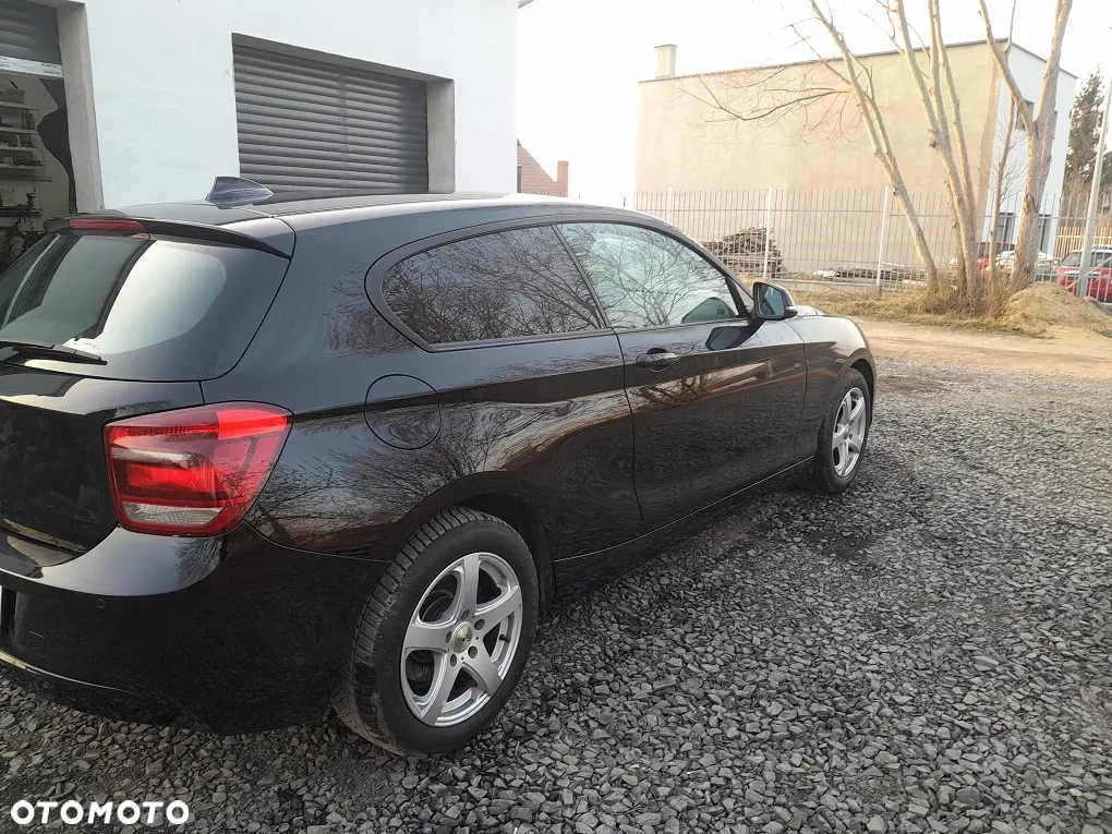 BMW Seria 1 116d - 10
