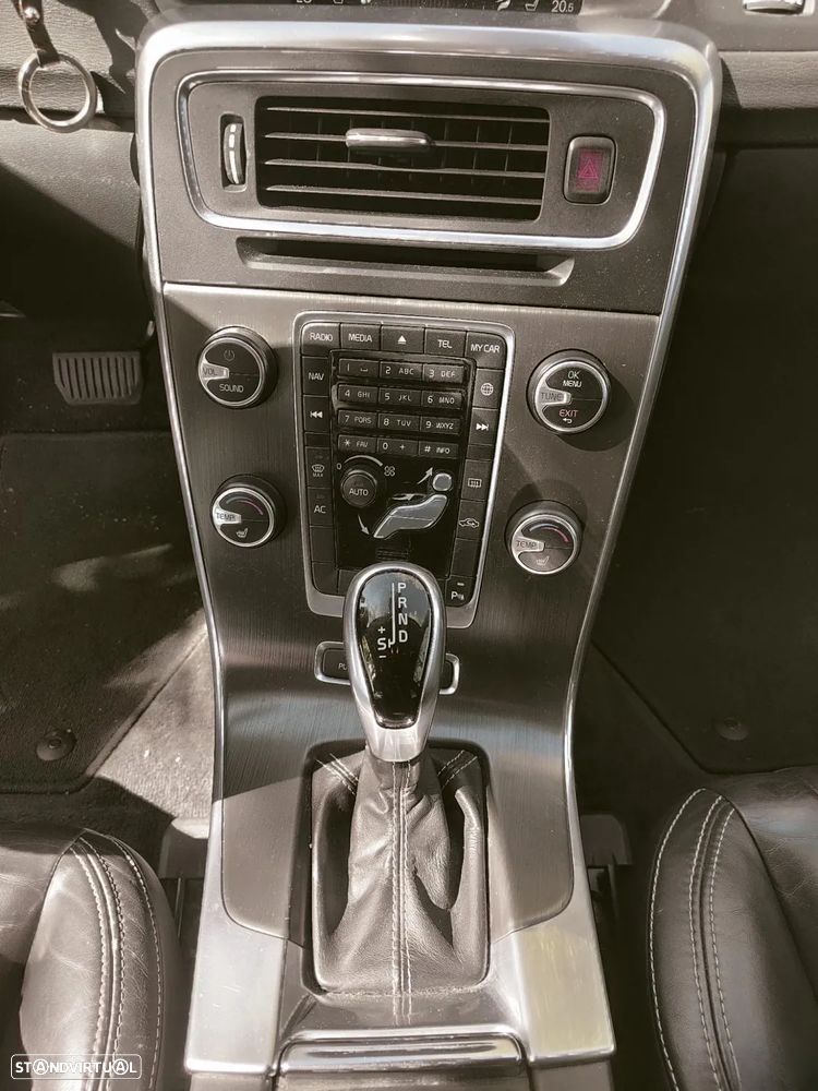 Volvo V60 - 11
