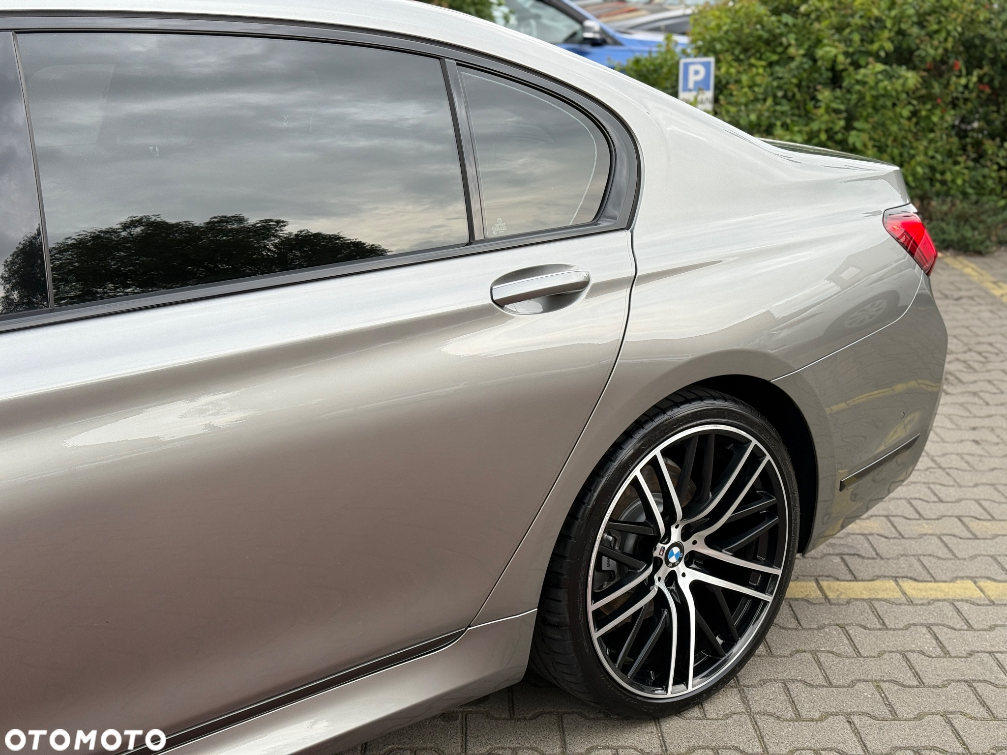 BMW Seria 7 740Li sport - 9