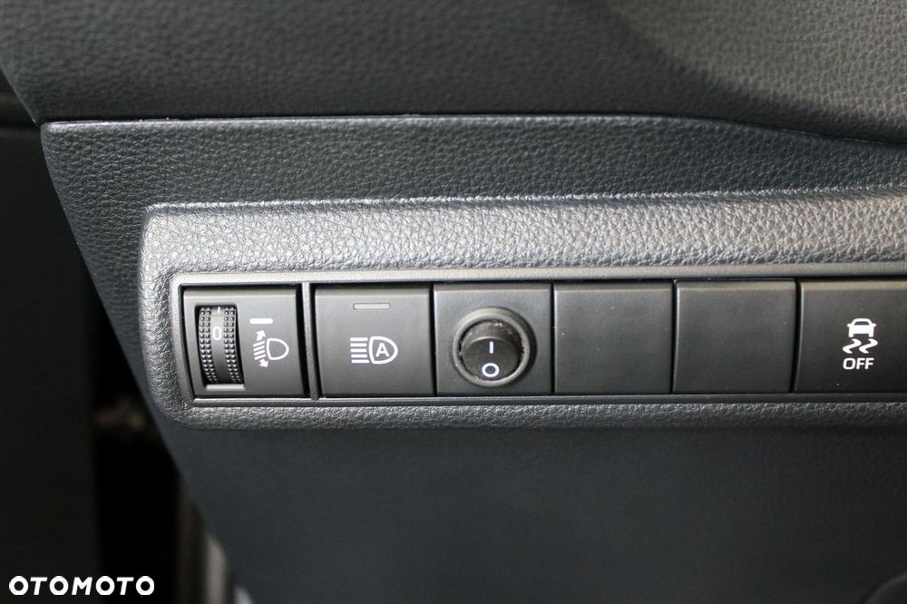 Toyota Corolla 1.8 Hybrid Comfort - 24