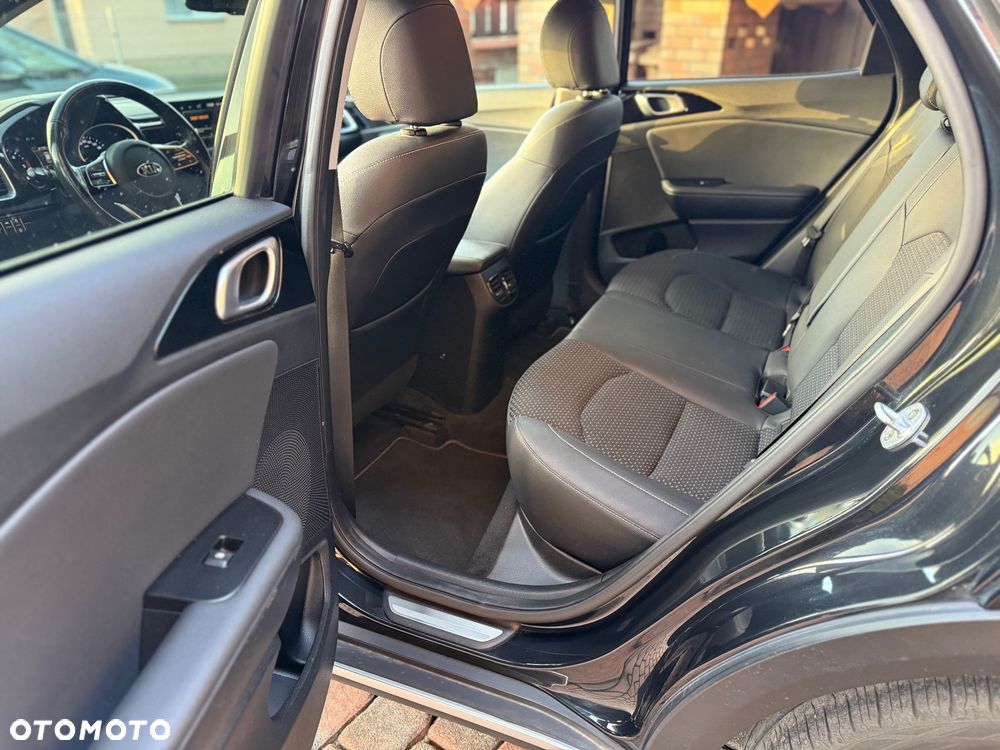 Kia XCeed 1.6 CRDi SCR L DCT - 10