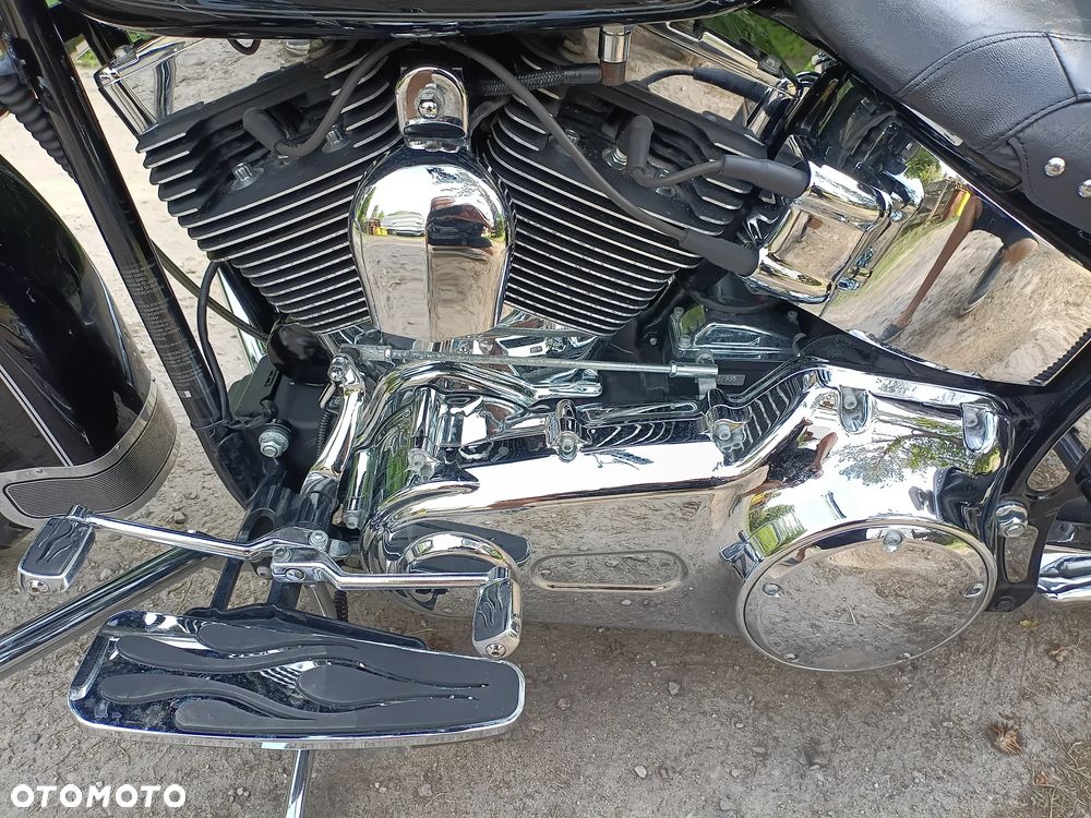 Harley-Davidson Softail Heritage Classic - 13