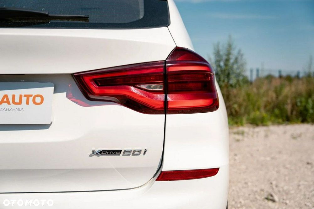 BMW X3 xDrive20i - 14