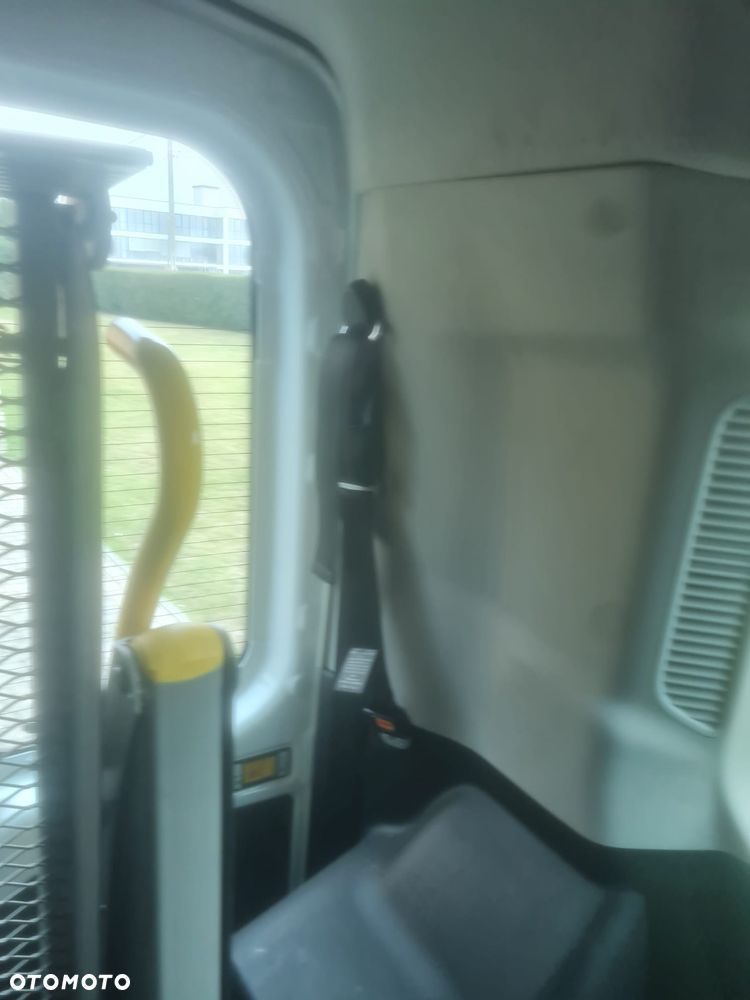 Ford Transit L2 Ambiente - 23