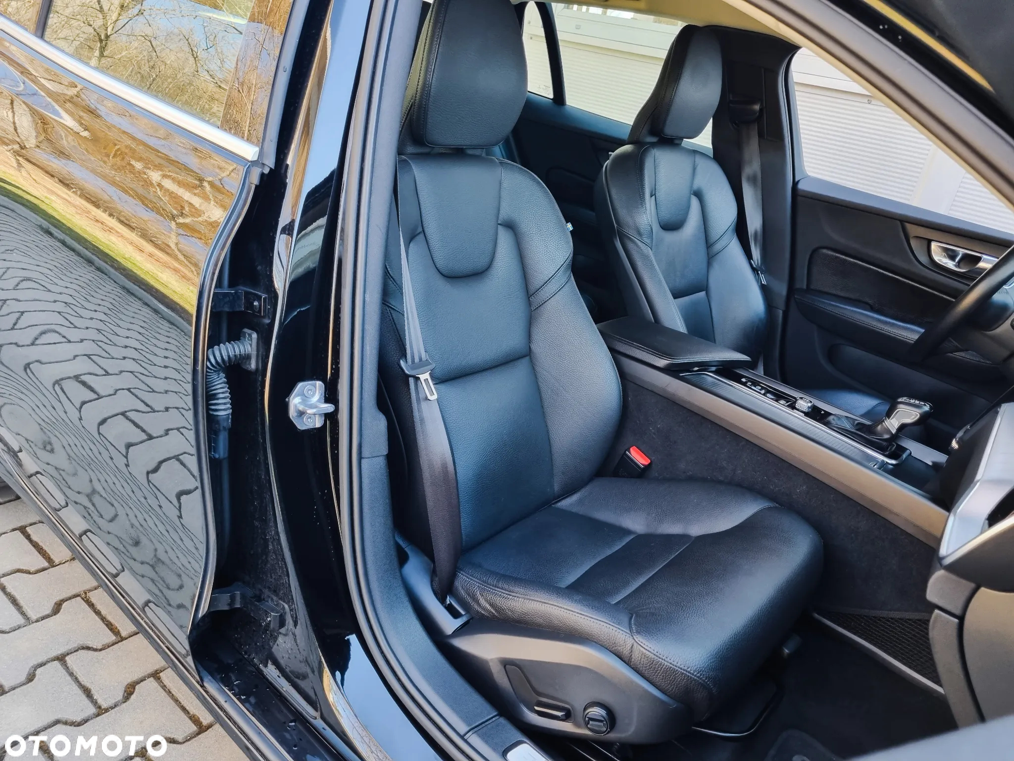 Volvo V60 D4 Momentum Pro - 15