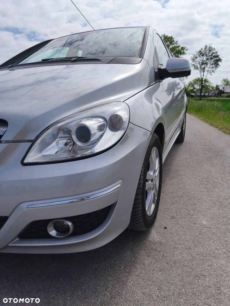 Mercedes-Benz Klasa B 160 BlueEFFICIENCY SPORT EDITION - 10