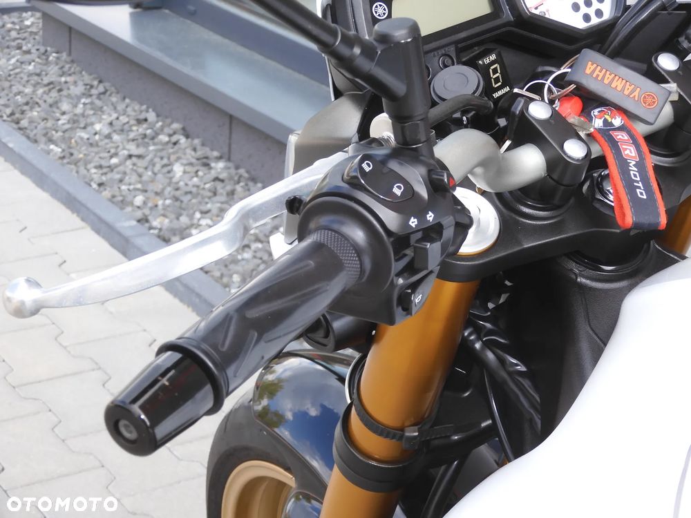 Yamaha FZ8 - 26