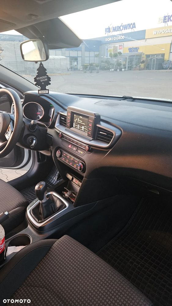 Kia Ceed 1.4 L Business Line - 20