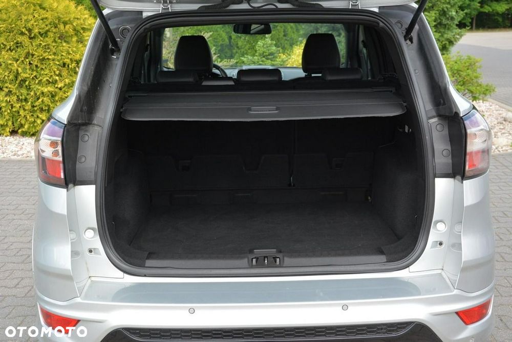 Ford Kuga 2.0 TDCi 4x4 ST-Line - 35