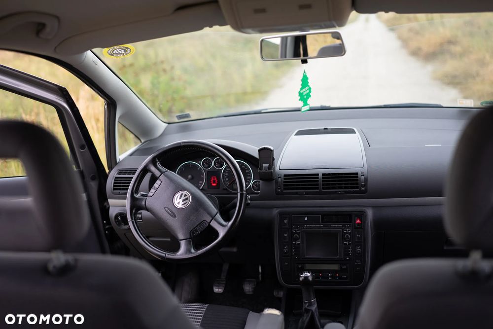 Volkswagen Sharan 2.0 TDI 4MOTION Blue Motion Life - 10