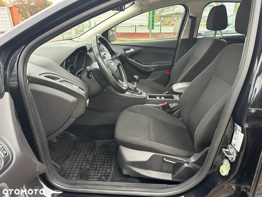 Ford Focus - 13