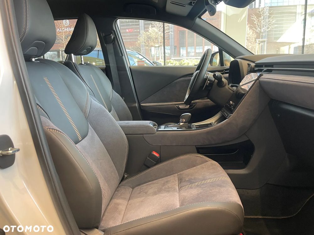 Lexus LBX 1.5 Hybrid Cool - 6