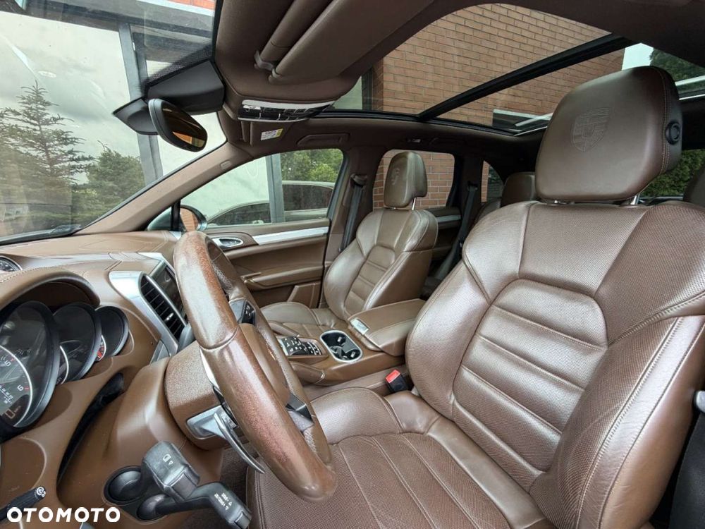Porsche Cayenne S Diesel - 9