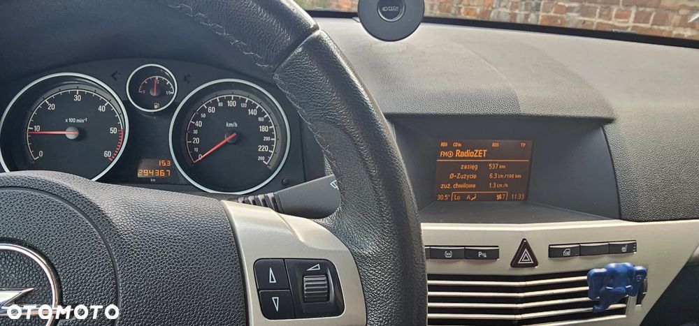 Opel Astra 1.9 CDTI DPF Cosmo - 4