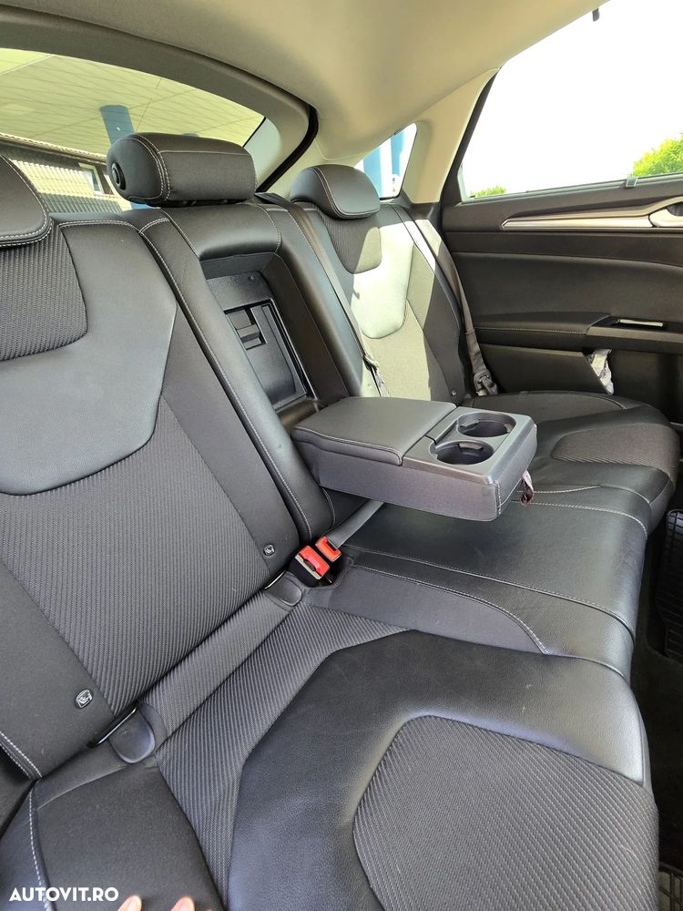 Ford Mondeo 2.0 TDCI PowerShift Titanium - 13