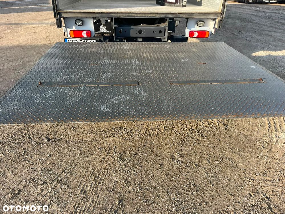 Volvo Wynajem solówka izoterma z windą 4500 ZŁ MIESIĄC - 26