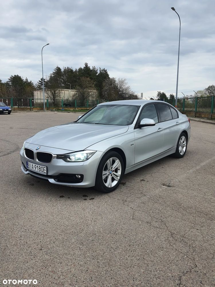 BMW Seria 3 318d Sport Line - 1