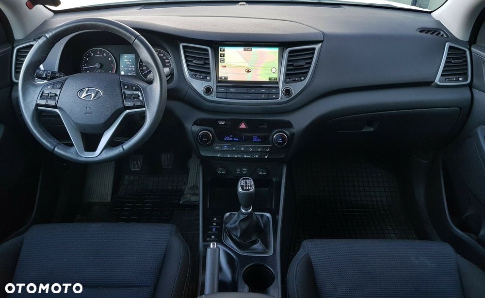 Hyundai Tucson 1.6 GDI BlueDrive Comfort 2WD - 19