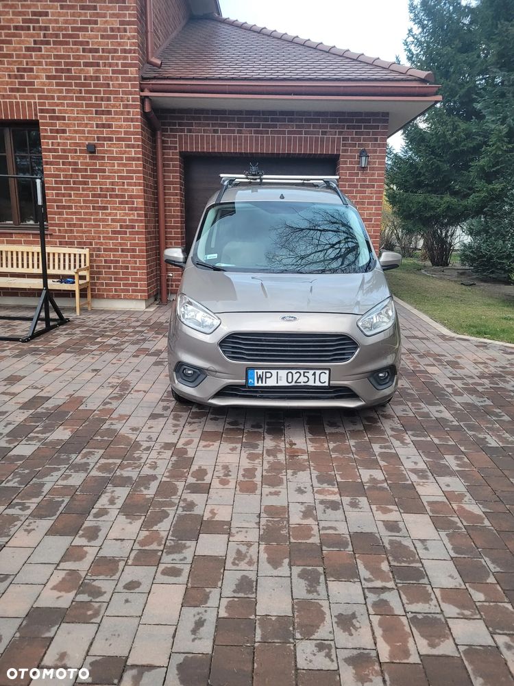 Ford Tourneo Courier 1.0 EcoBoost Titanium - 1