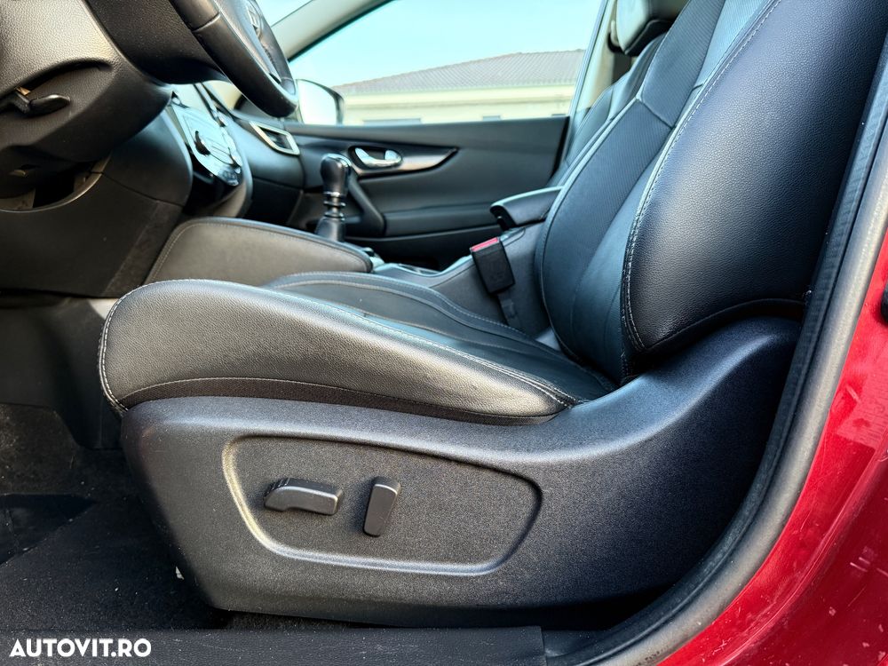 Nissan Qashqai 1.6 DCI TEKNA+ - 17