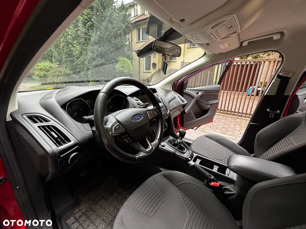 Ford Focus - 16