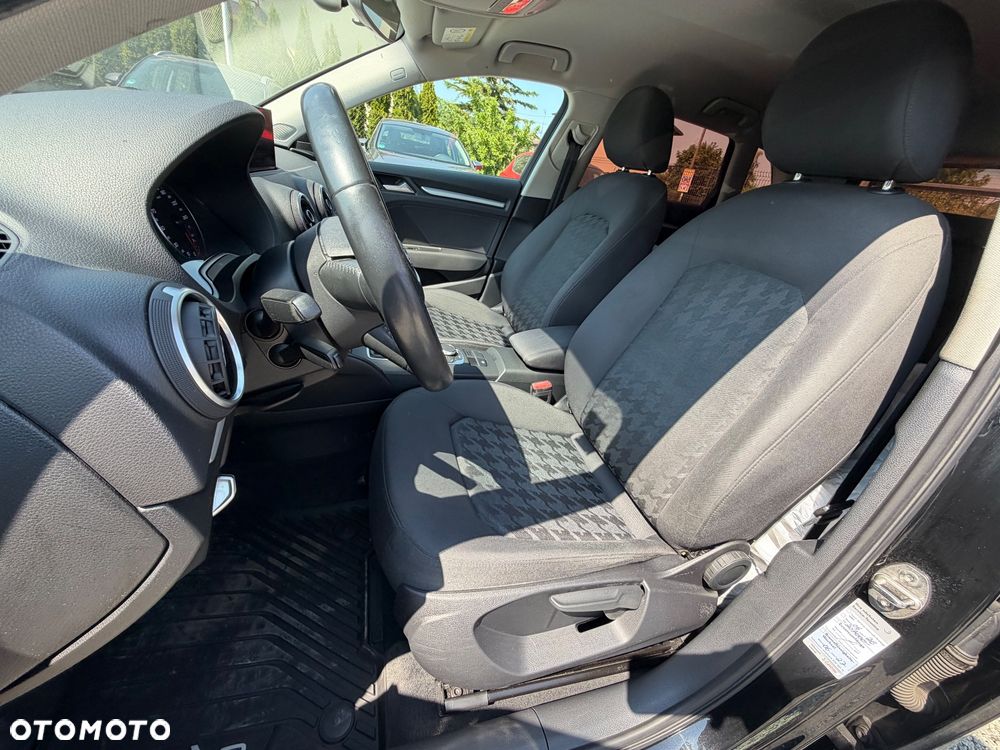 Audi A3 Sportback 1.6 TDI (clean diesel) Attraction - 35