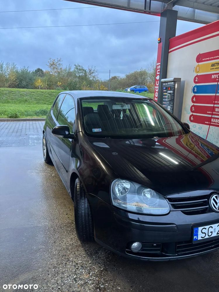Volkswagen Golf V 1.6 FSI Comfortline - 5
