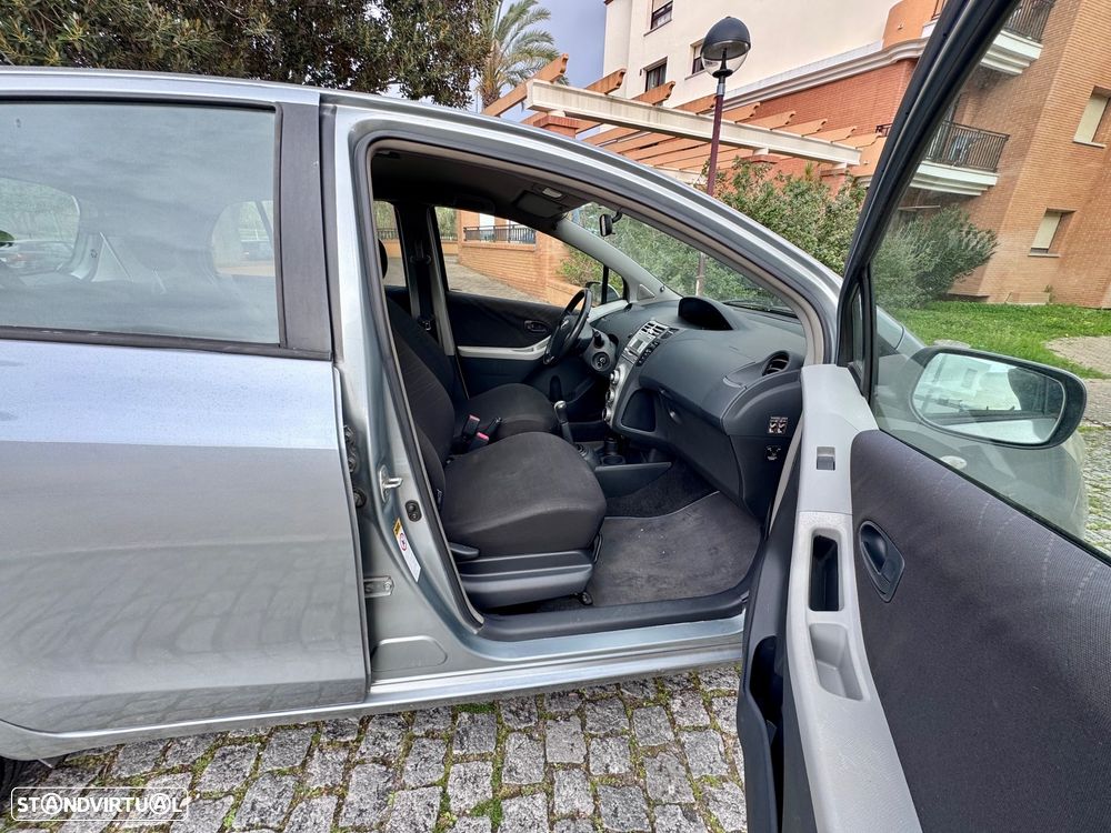 Toyota Yaris 1.0 VVT-i AC - 14