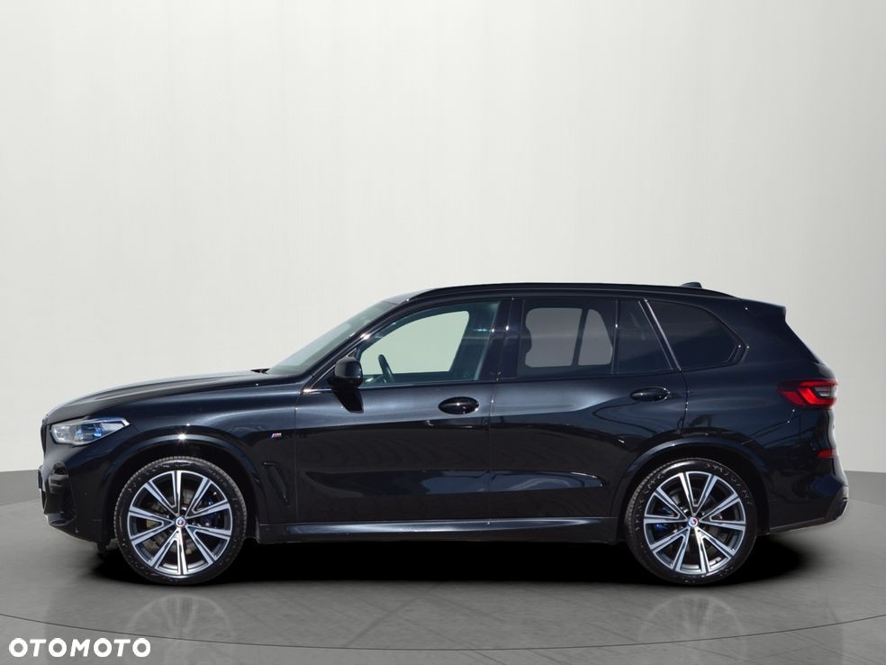 BMW X5 M M50i - 4